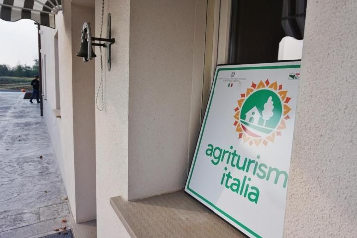 Agriturismo Campogrande Carpaneto Piacentino Exteriör bild